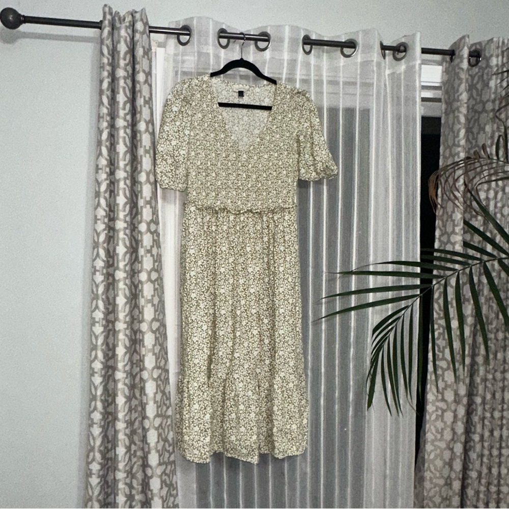 Universal Thread Olive Floral Midi Dress
